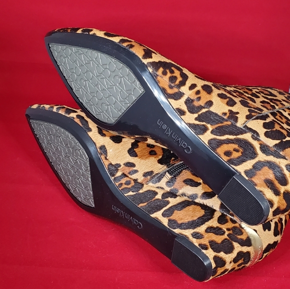NIB CK Gael winter leopard wedge booties 6 - Picture 6 of 6